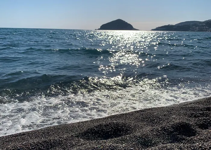 Conte Ξενοδοχείο Ίσκια